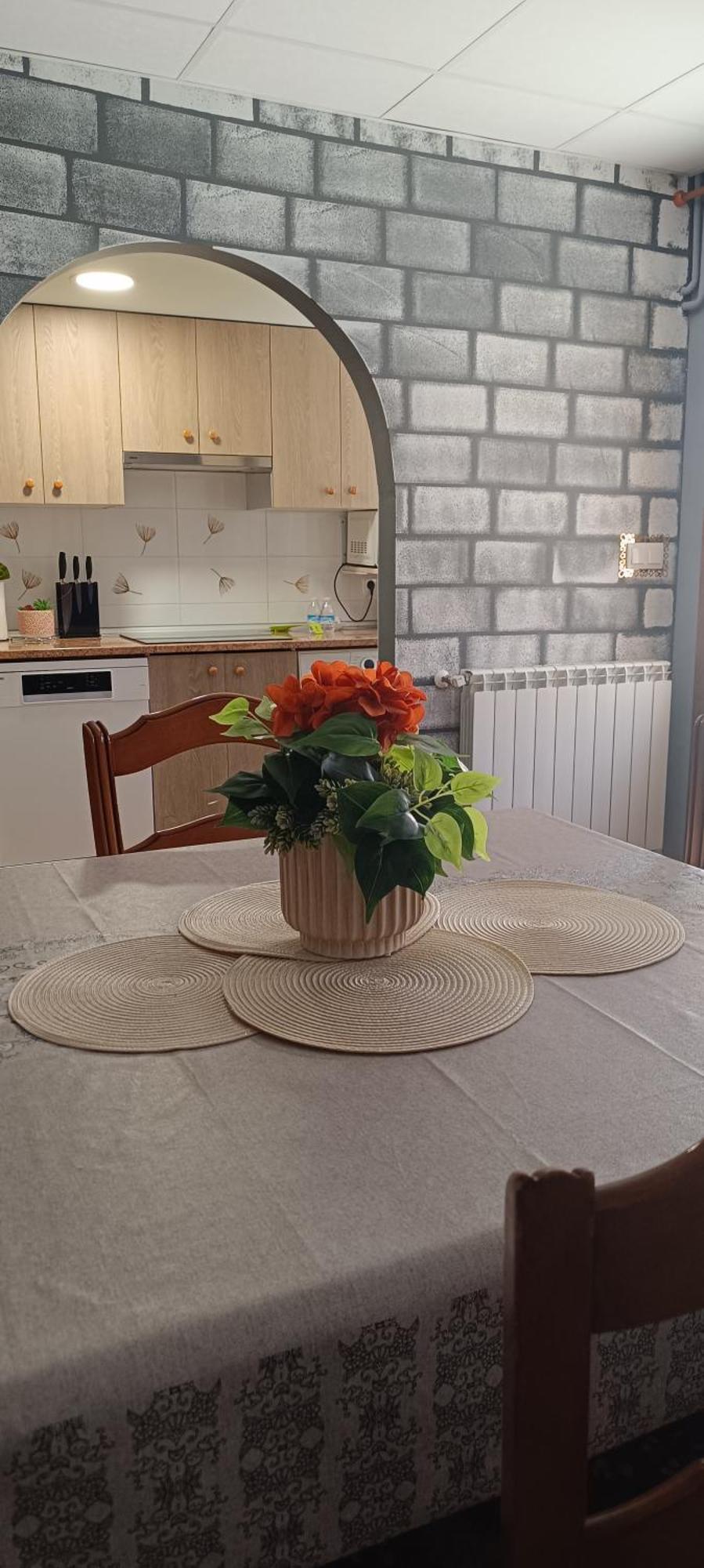 Апартаменты Mikaela Planta Baja-Con Patio Бурго-де-Осма Номер фото